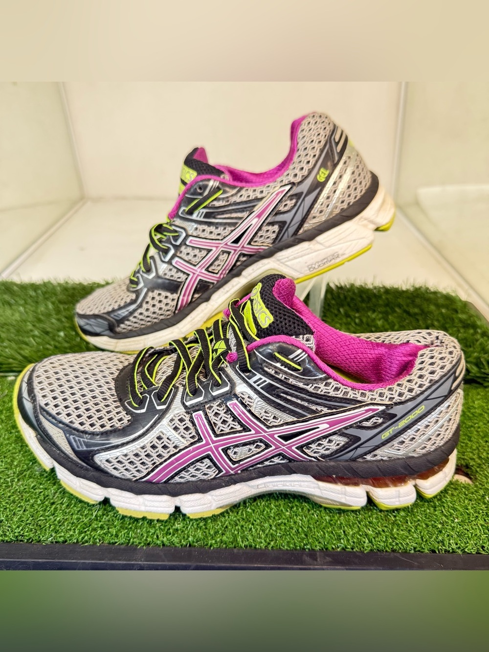 Asics GT-2000 Guidance Line Women Gel Fluid Ride Sneaker Z3510* Size 7